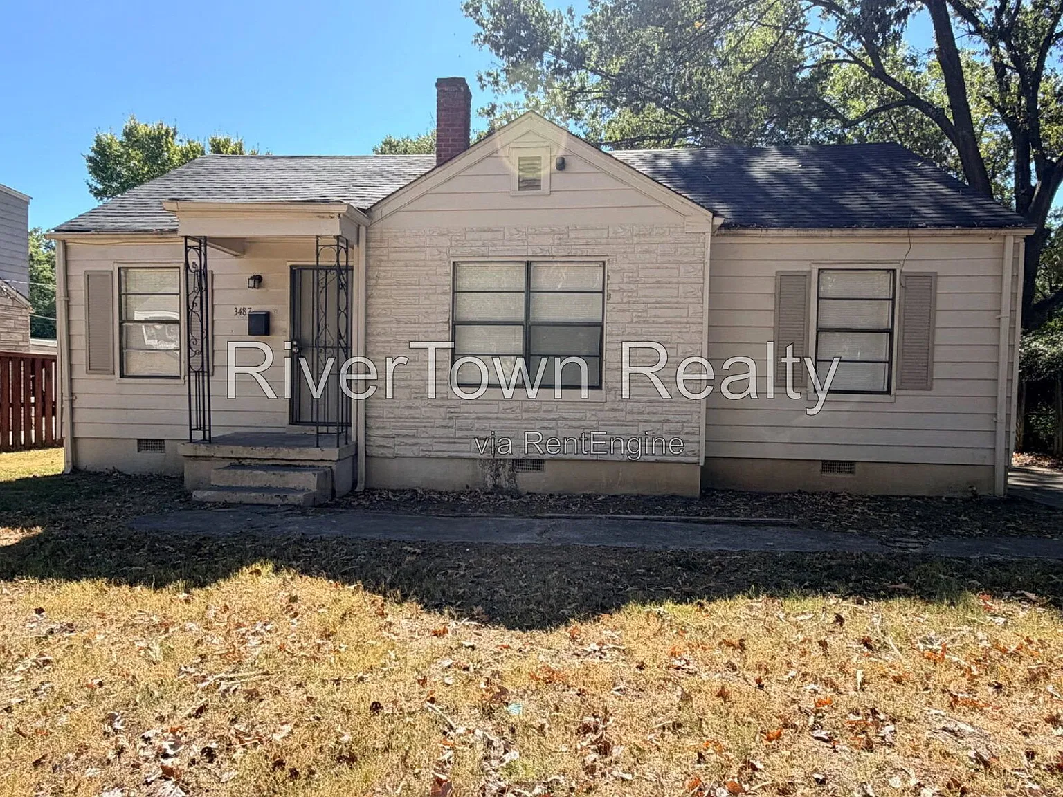 3 bed, 2.0 bath, 1464 sqft, $1,395 — Photo 1