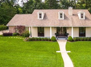 1400 New Forest Dr, Longview, TX 75601