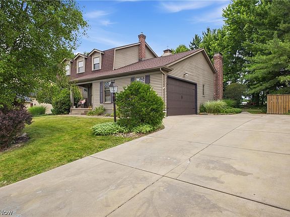 3rd image of 3218 Hummingbird Hill Dr