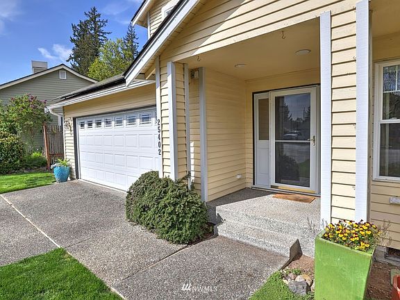 2nd image of 25402 Lake Wilderness Country Club Dr SE