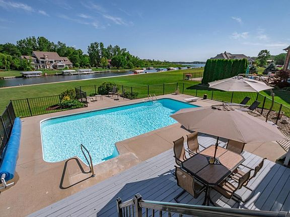 4th image of 68970 Eagle Cove Ct