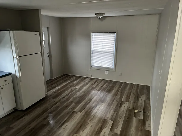 373 Cedar St — Photo 9