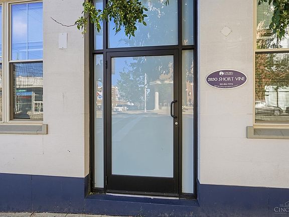 4th image of 5 E University St