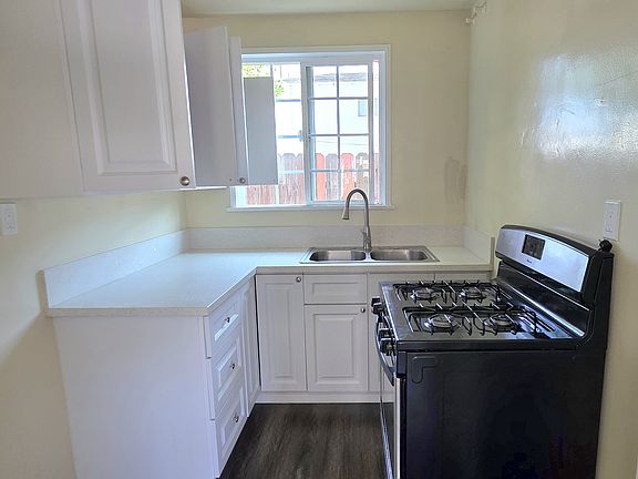 3rd image of 8128 Seville Ave #B