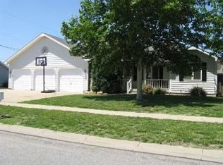 1515 E Claflin Ave, Salina, KS 67401