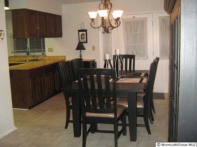 2nd image of 782 Liverpool Circle #B