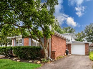 1823 Milton Ave, Northbrook, IL 60062