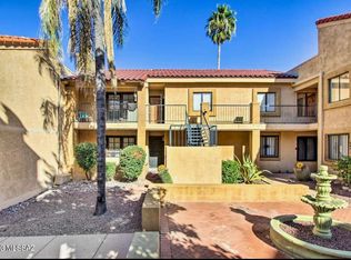 8271 N Oracle Rd, Tucson, AZ 85704