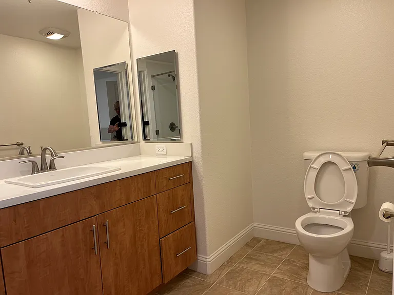 2585 El Camino Real #419 — Photo 14