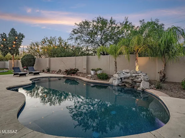 11976 N Thornbush Dr, Oro Valley, AZ 85737