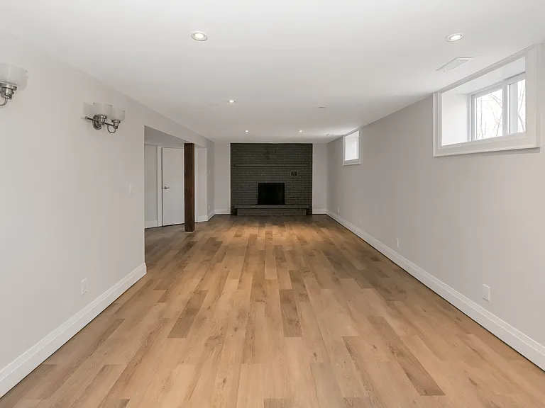 86 Duncan St W #86 DUNCAN ST W — Photo 24
