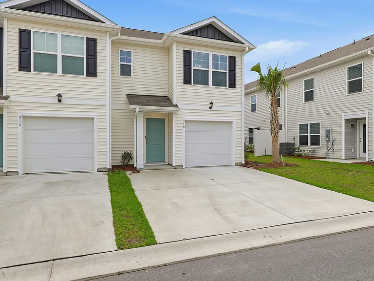 310 Honeystone St — Photo 2