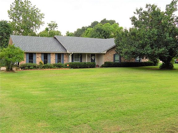 2nd image of 119 Martin Dr