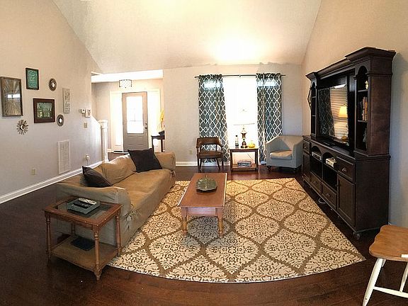 4th image of 1324 Angelica Ct