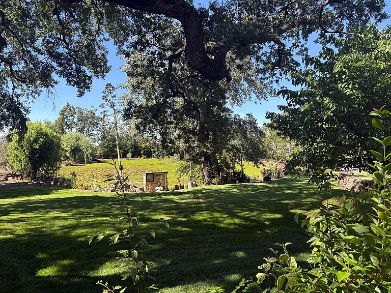 5703 Chapel Dr — Photo 5