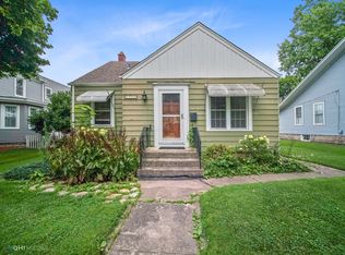 1277 Wood St, Crete, IL 60417