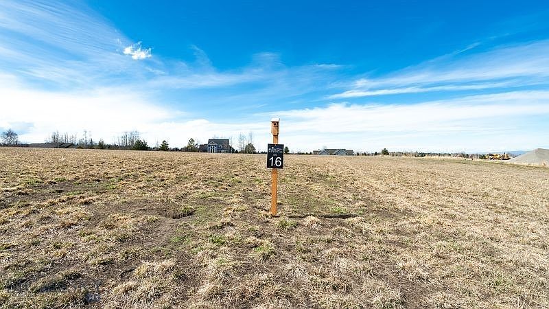 1st image of 16 Sandhill Crane Ln