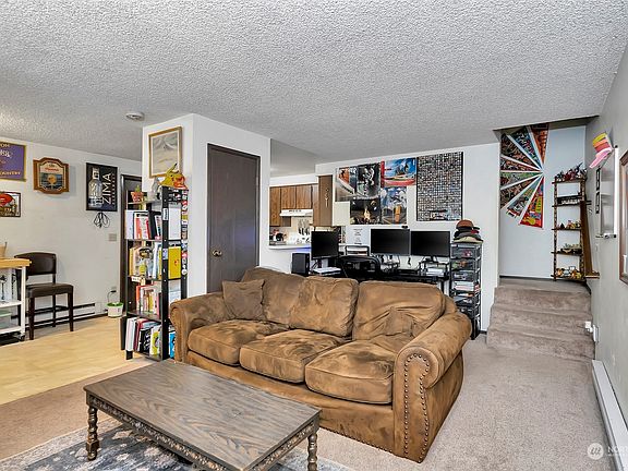 5th image of 2116 Soroya Court SW