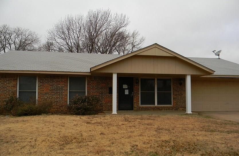 1st image of 117 Mockingbird Ln