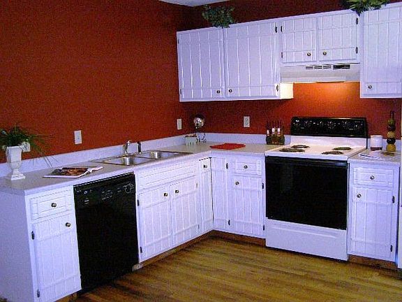 3rd image of 1384 Twin Pines Trl APT A