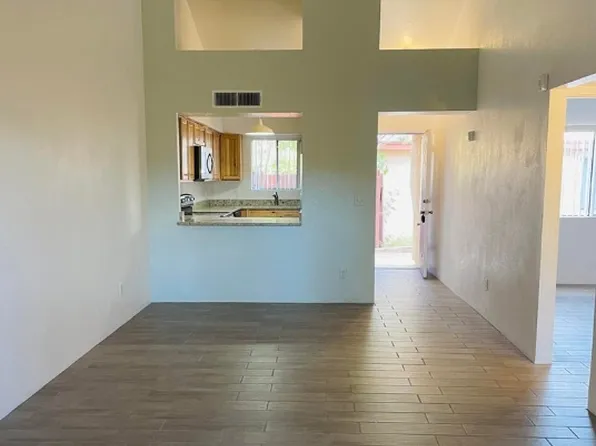 5608 E 26th St APT 1, Tucson, AZ 85711