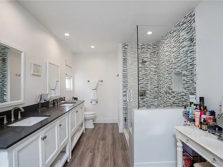 236 Avenida Serra #A — Photo 4