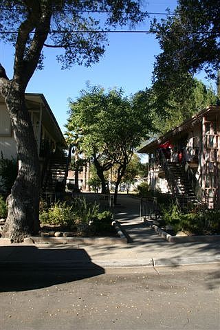 501-507 Ventura Street Common Area 1_12292016