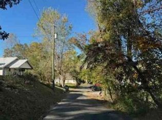 152 S Dale St, Spruce Pine, NC 28777