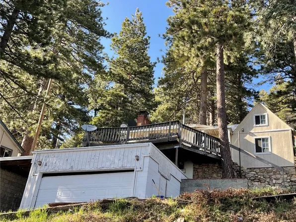 31548 Ocean View Dr, Running Springs, CA 92382