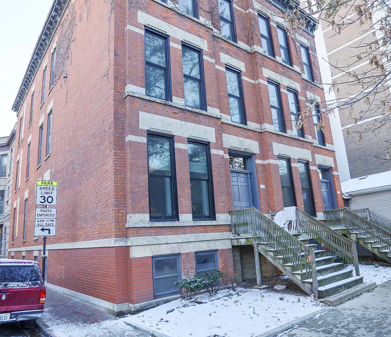 1 bed, 550 sqft, $1,825 — Photo 2
