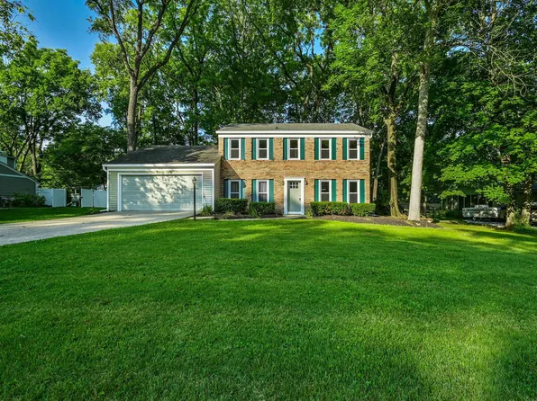 600 Leisure Ln, Greenwood, IN 46142