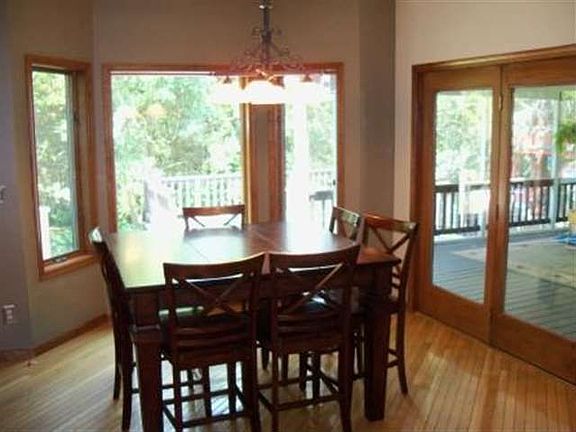 3rd image of 5010 Dunbar Dr
