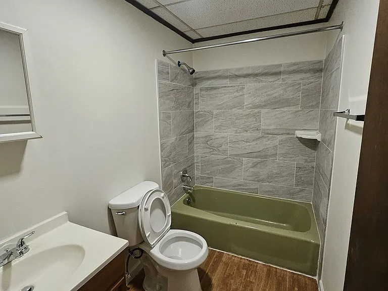 145 Quailwood Pkwy — Photo 9
