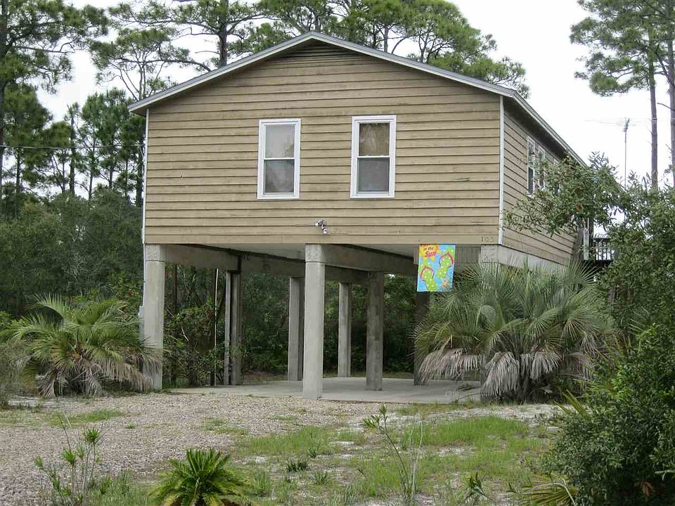 1st image of 105 Lakeview Dr
