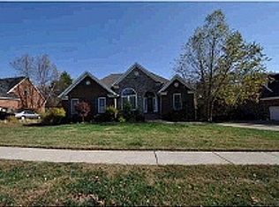 517 Wood Lake Dr, La Grange, KY 40031