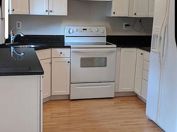 5th image of 5317 King Charles Way