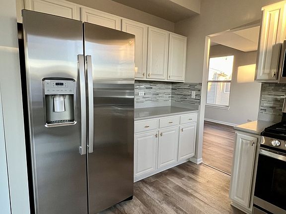 4th image of 39344 N Stockton Ln