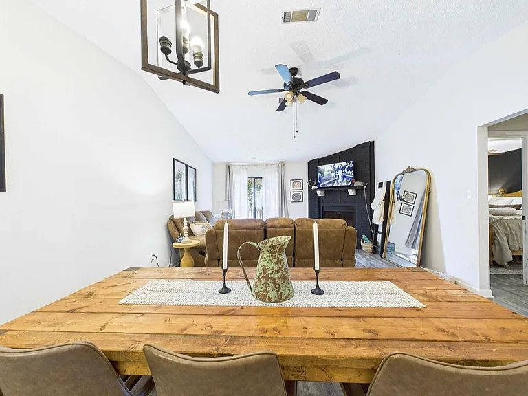 3978 Breezee Ct — Photo 7