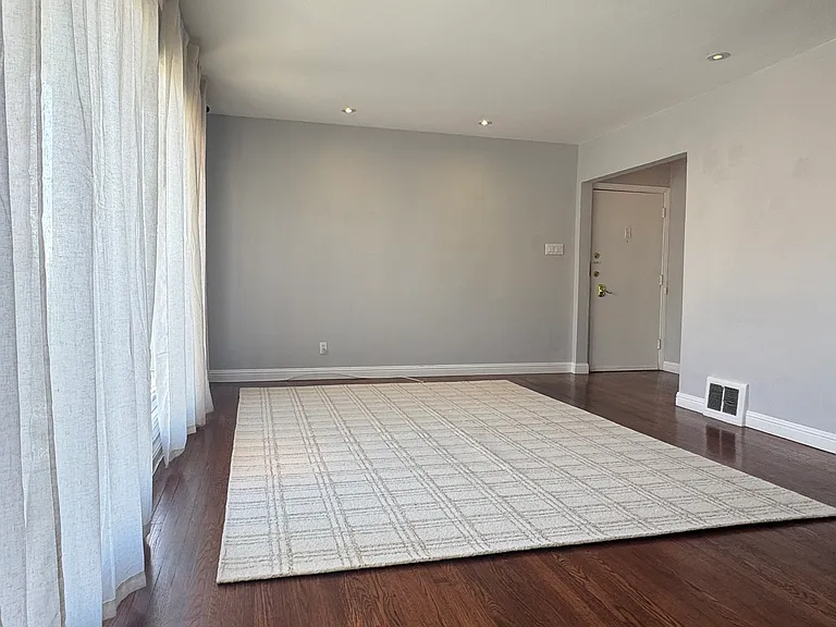 54 Terra Vista Ave #4 — Photo 10