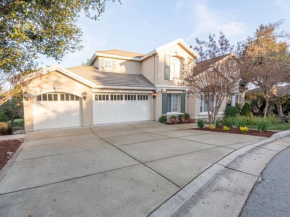 3rd image of 8411 Goldenrod Cir