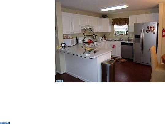 3rd image of 89 Hearthstone Ln