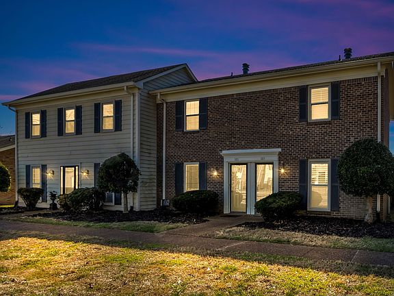 2nd image of 1011 E Northfield Blvd