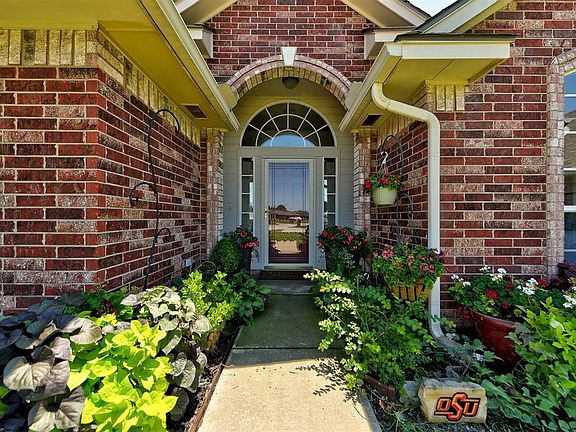 3rd image of 15629 Stepping Stone Ct