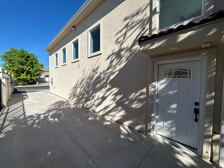 1696 N 2500 W — Photo 25