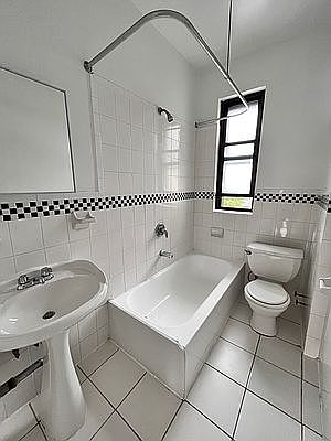 5th image of 505 62nd St APT E11