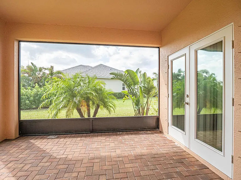2576 Saint Lucia Cir — Photo 31