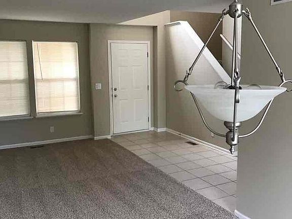 5th image of 1231 Berkshire Ln