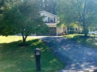 4830 Ridgeside Cir SE, Canton, OH 44707