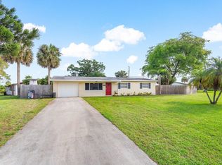 446 W Shadyside Cir, West Palm Beach, FL 33415