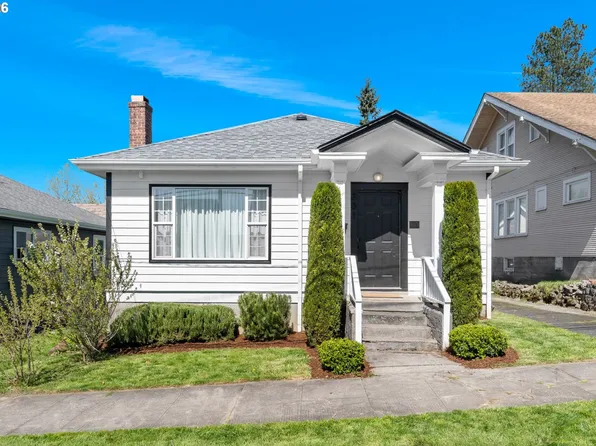 301 Columbia St, Kelso, WA 98626